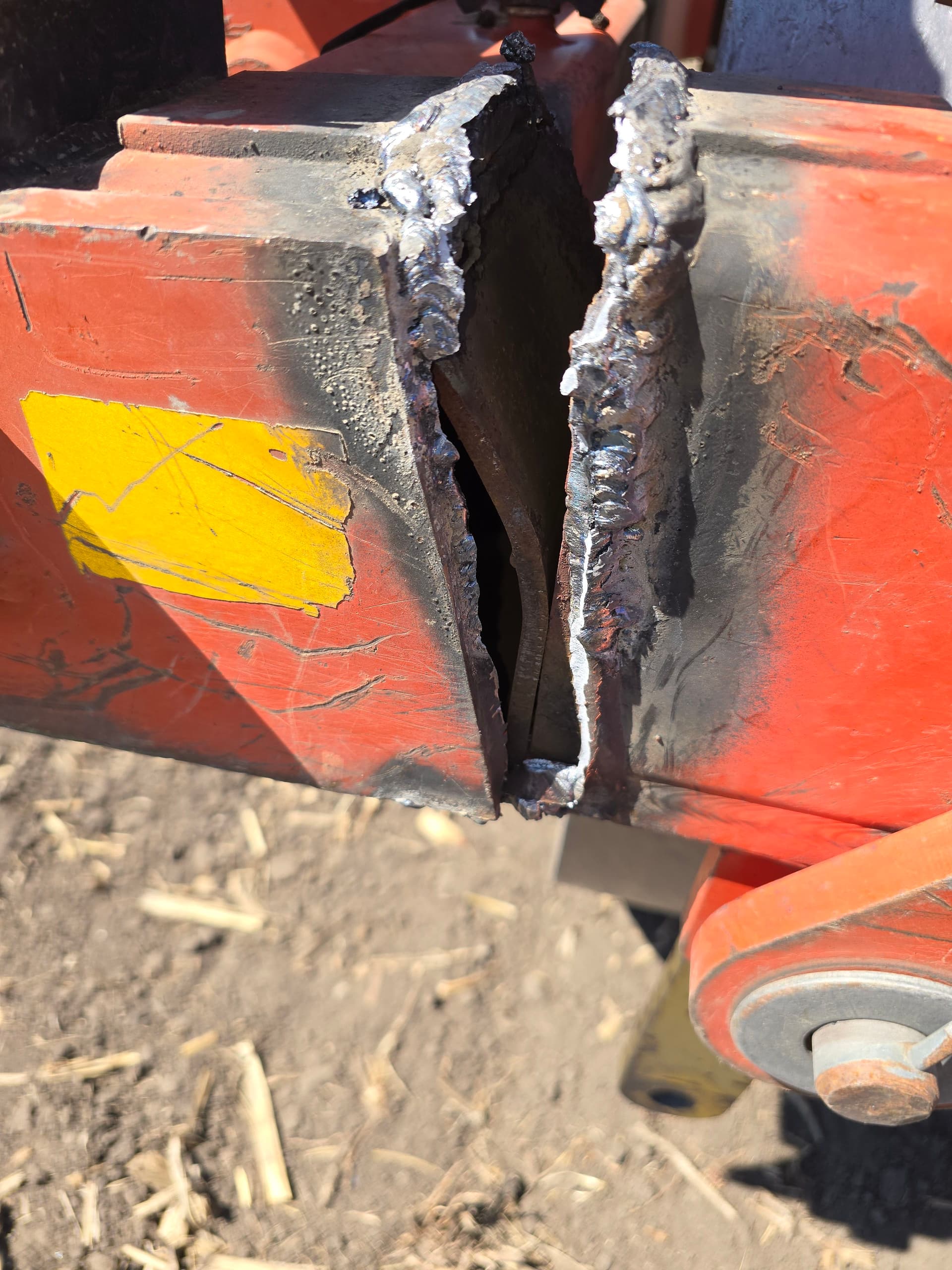 Gallery photos for Emergency Field Roller Frame Repair That Got Operations Running Again: Image #2