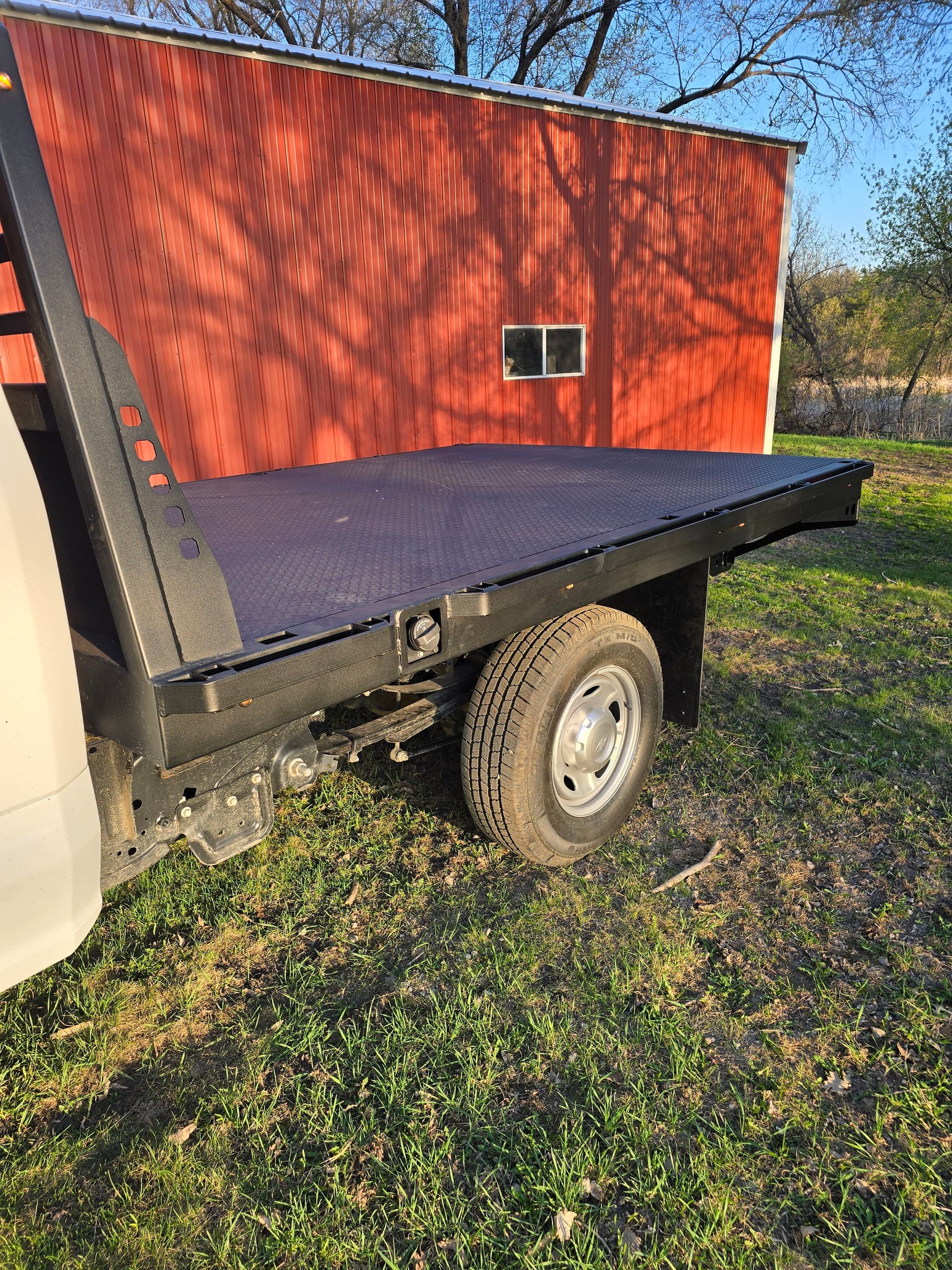 Gallery photos for Custom Double Diamond Flatbed Build for Brewster Building Center: Image #9