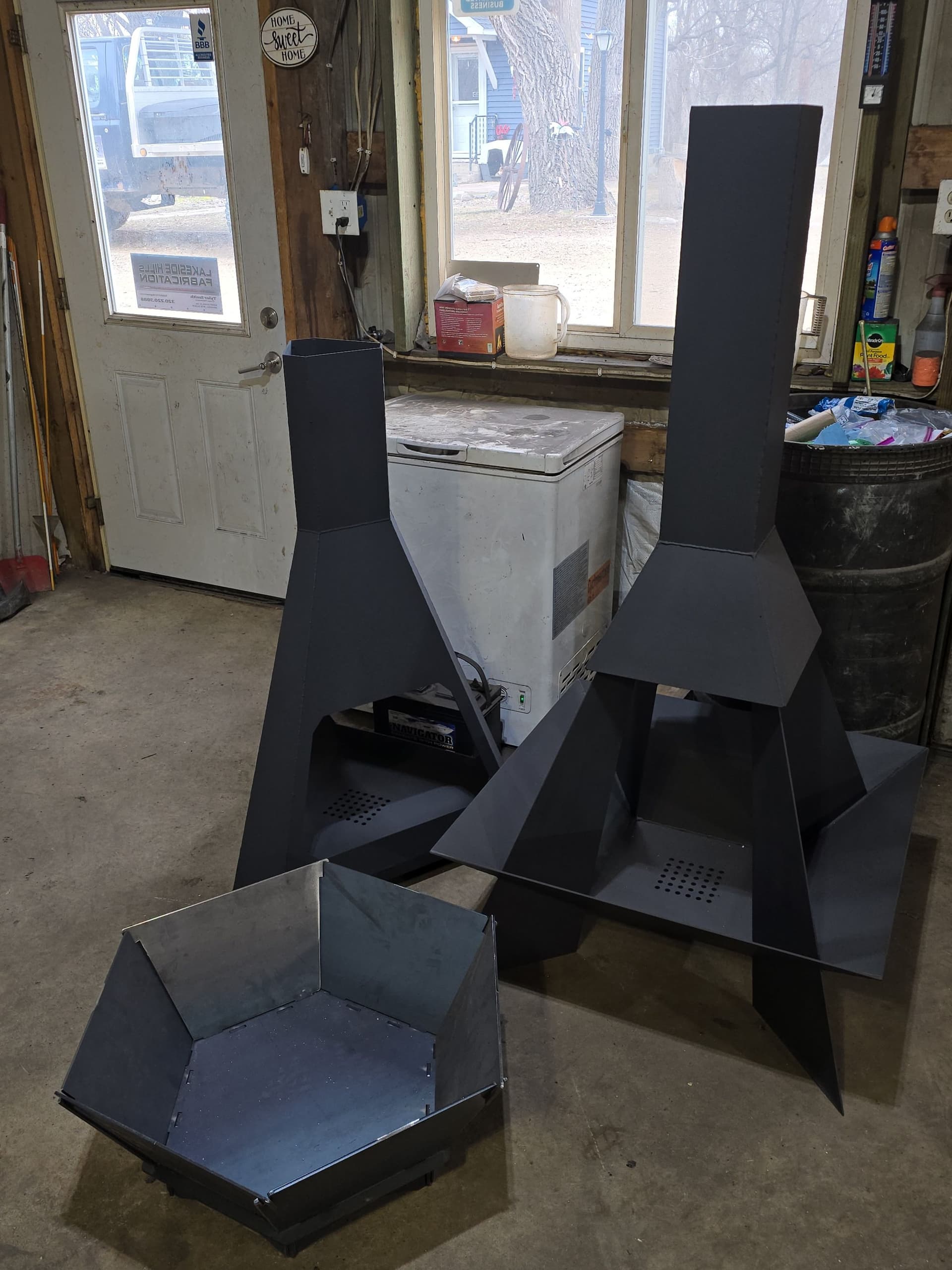 Gallery photos for Custom Aluminum Picnic Table and Outdoor Fireplaces Headed to Willmar Expo: Image #9