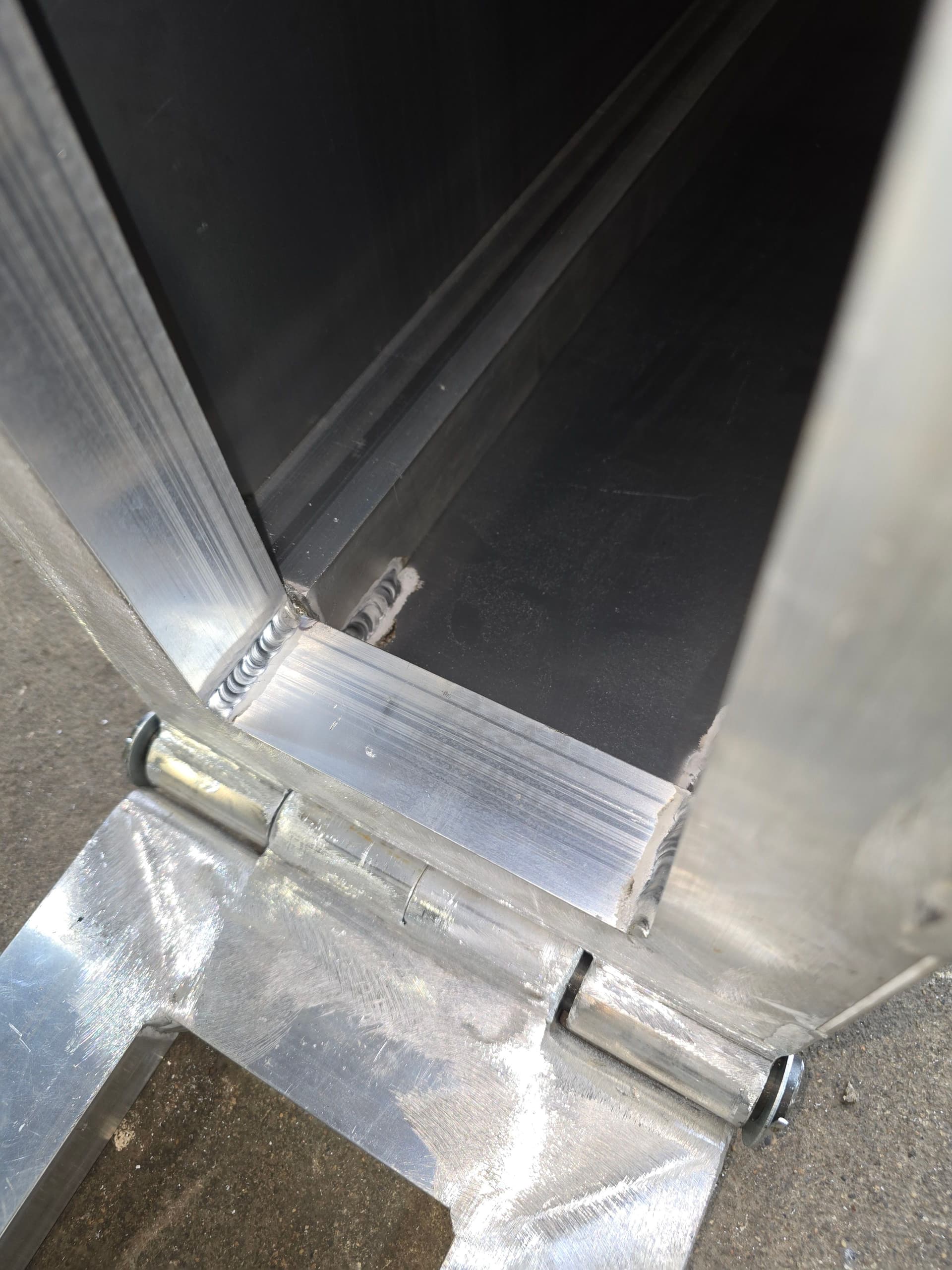 Gallery photos for Custom Aluminum Folding Control Tower Built for a Boat: Image #4