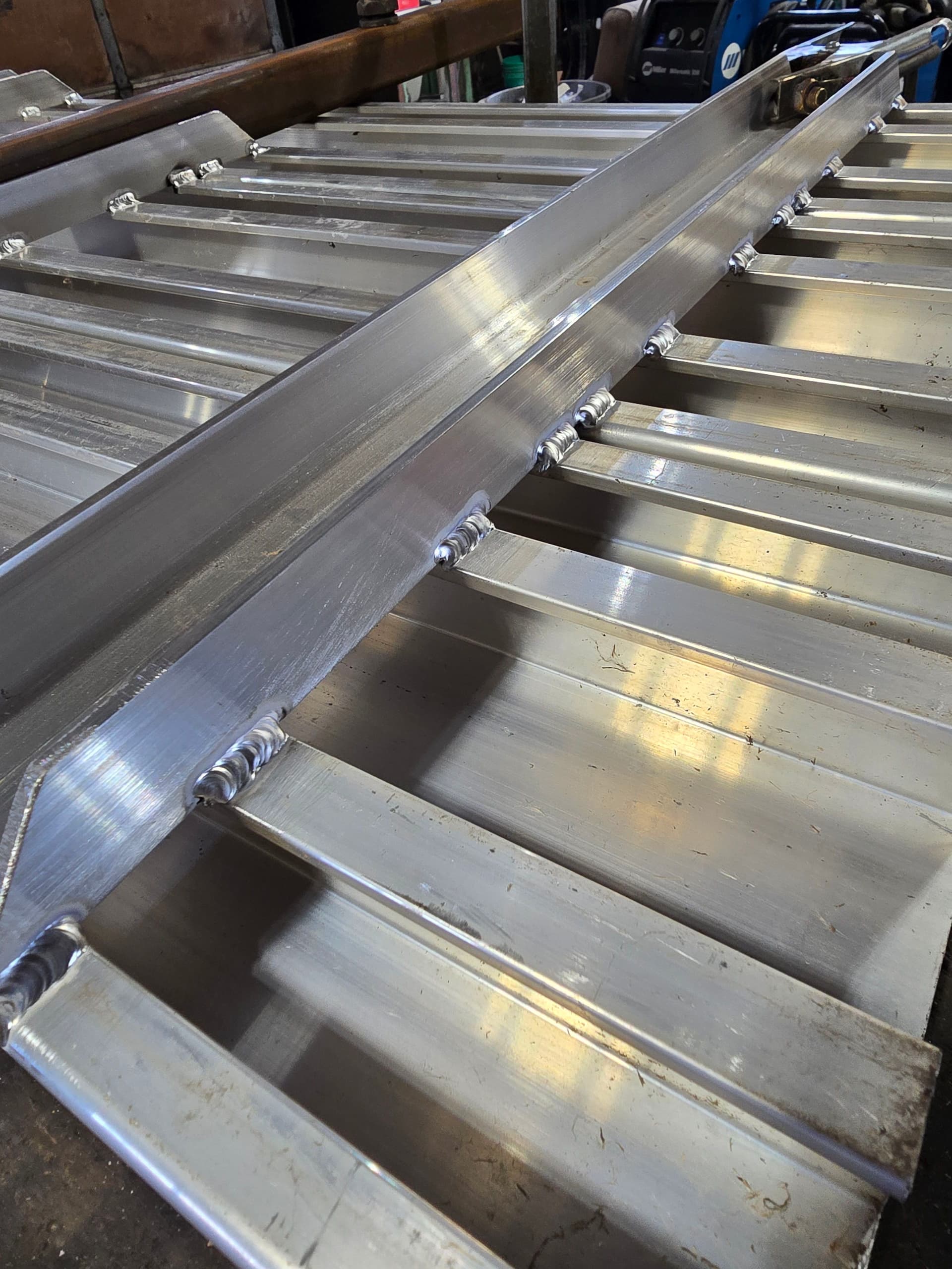 Gallery photos for Custom Aluminum Picnic Table and Outdoor Fireplaces Headed to Willmar Expo: Image #3