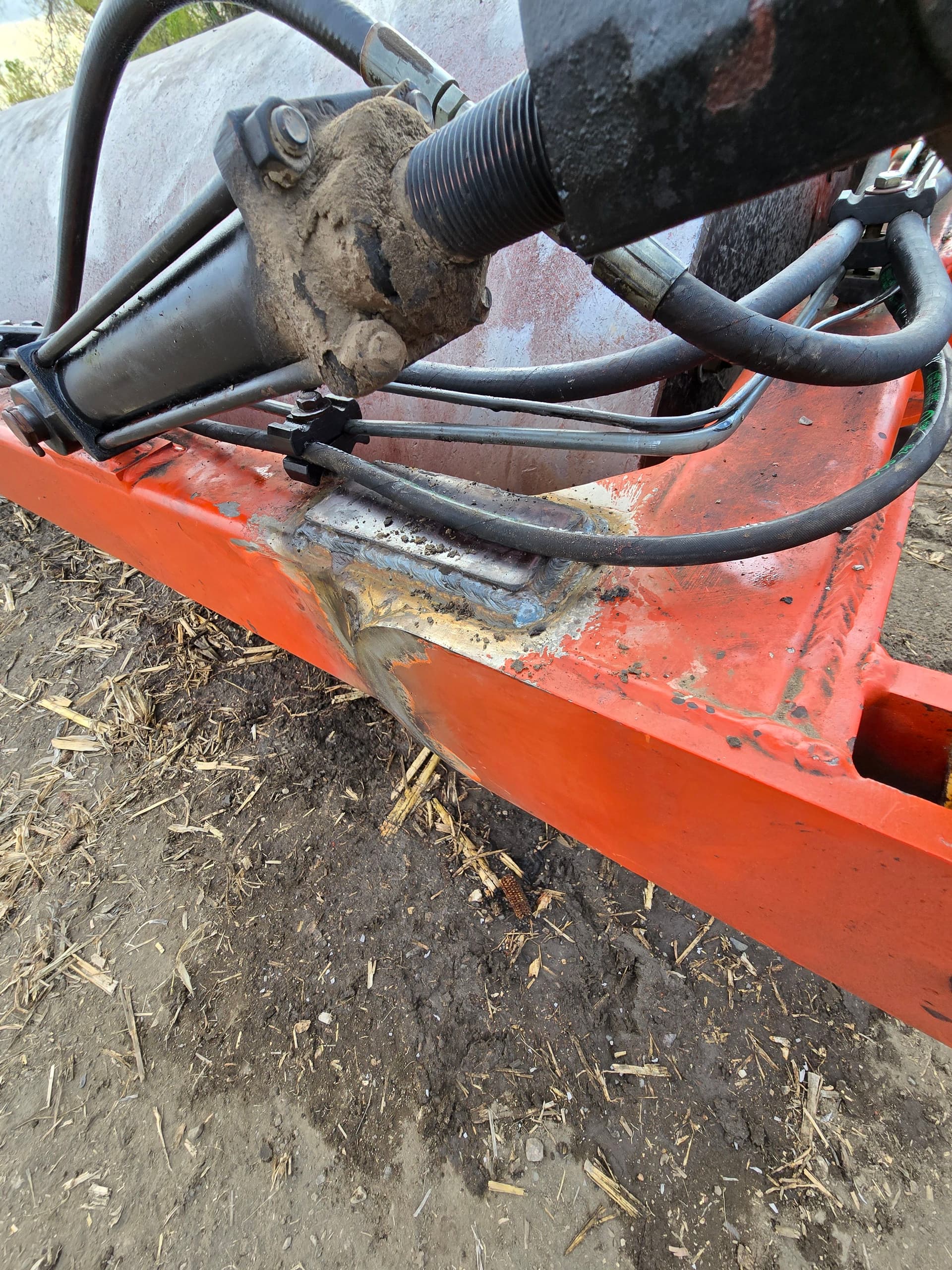 Gallery photos for Emergency Mobile Welding Repair on a Broken Riteway Roller Main Frame: Image #2