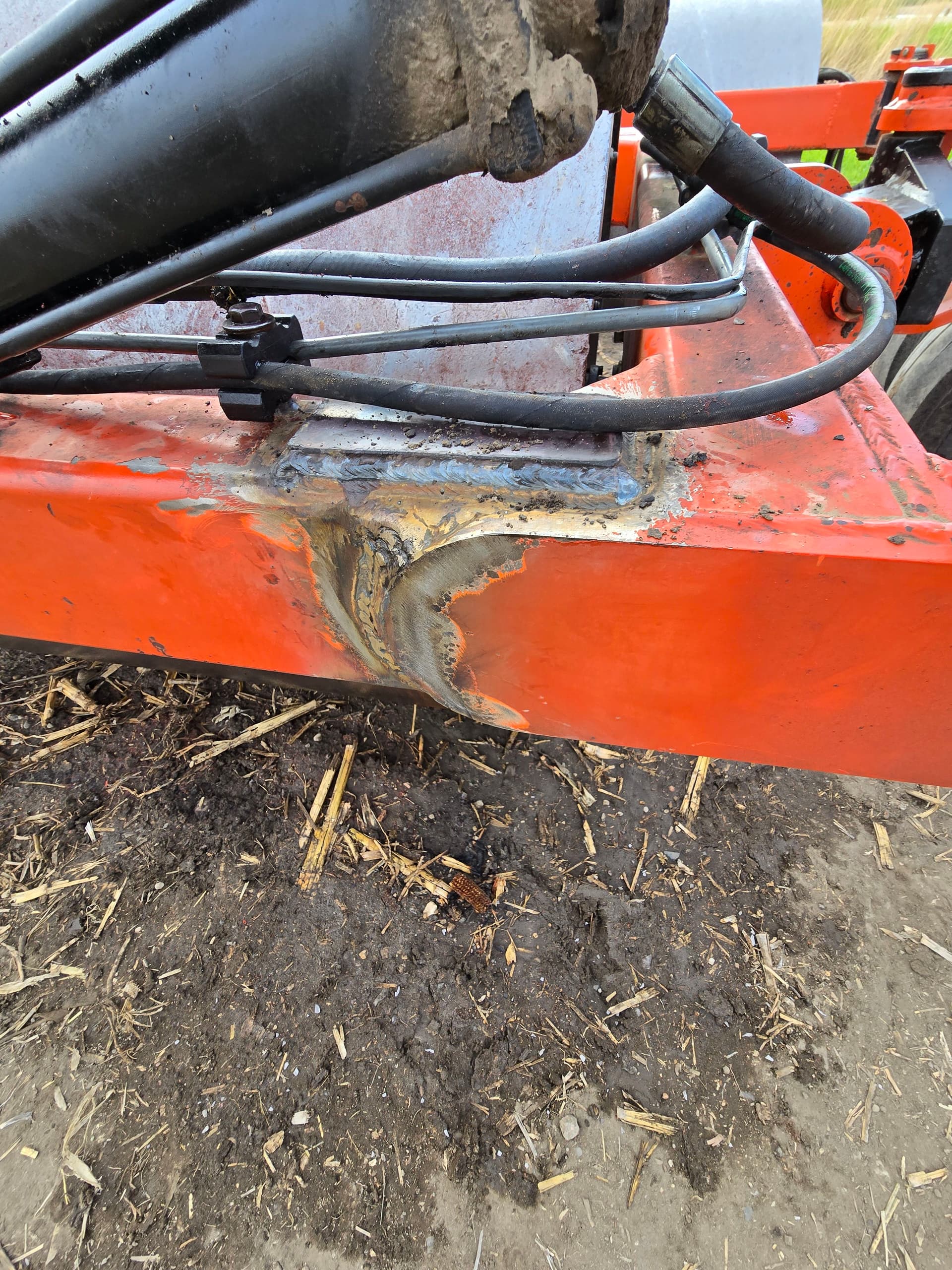 Gallery photos for Emergency Mobile Welding Repair on a Broken Riteway Roller Main Frame: Image #3